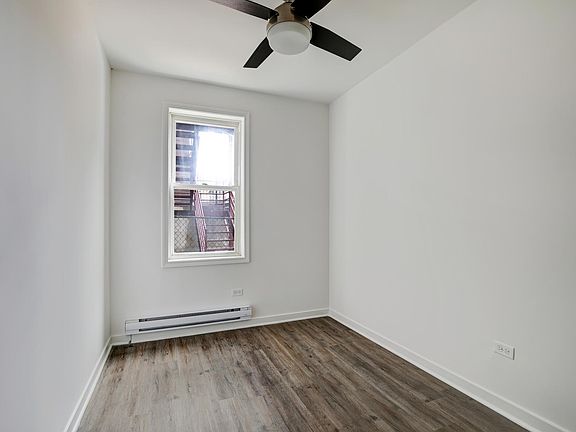 3rd image of 1244 N Bosworth Ave #2B