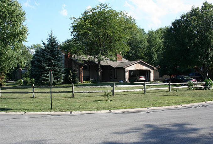 1st image of 261 Copperfield Ct