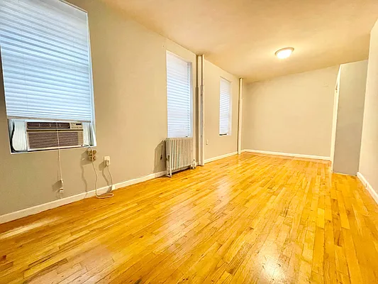 Rented by City Connections Realty | media 1