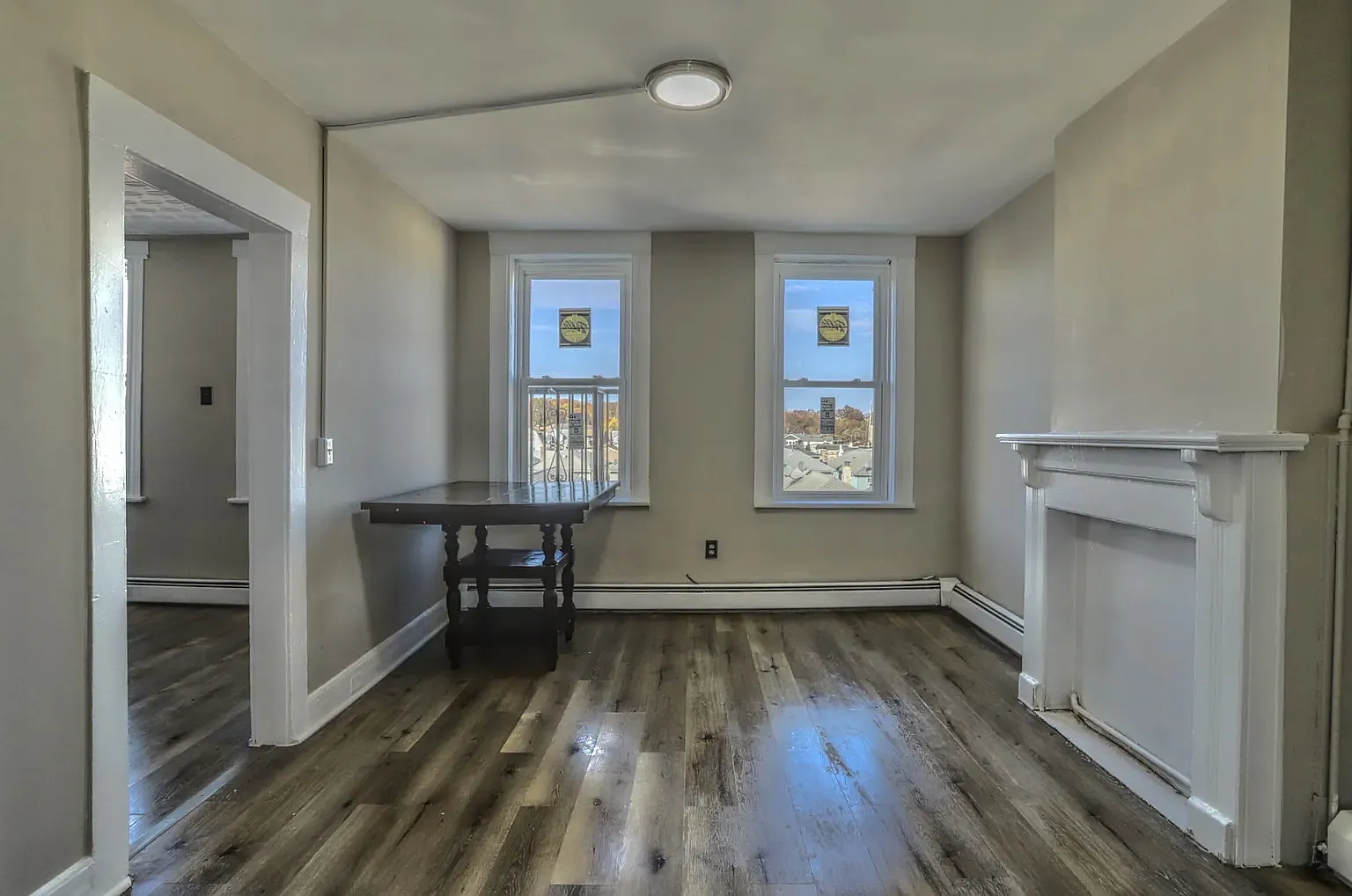 2 bed, 720 sqft, $1,900 — Photo 2