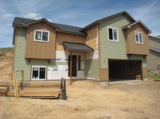 1109 W Golden Hills Dr, Cheney, WA 99004