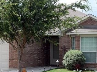 411 Summerside Ave, Lockhart, TX 78644