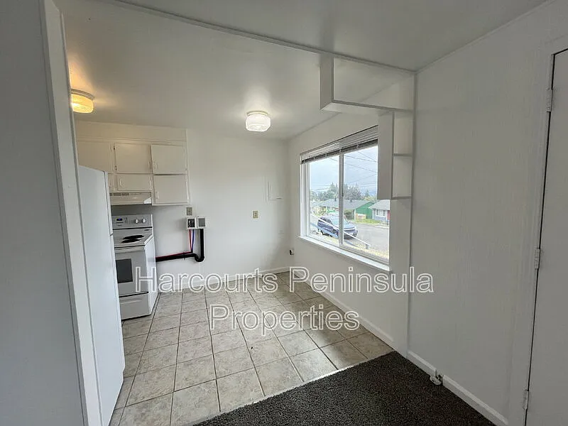 1 bed, 1.0 bath, 572 sqft, $1,575 — Photo 2