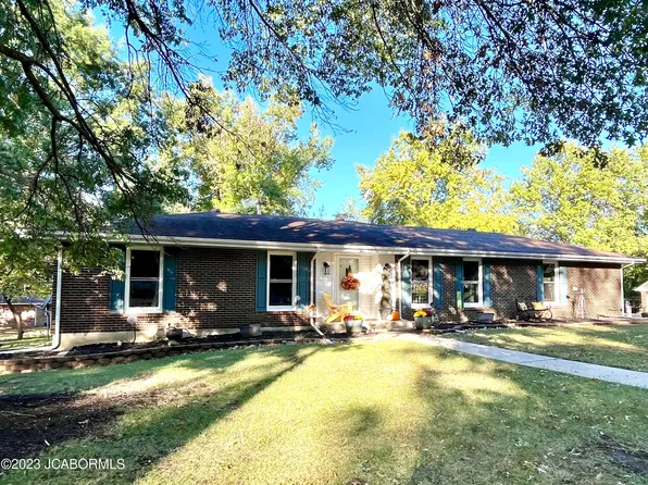 901 Debie St, California, MO 65018