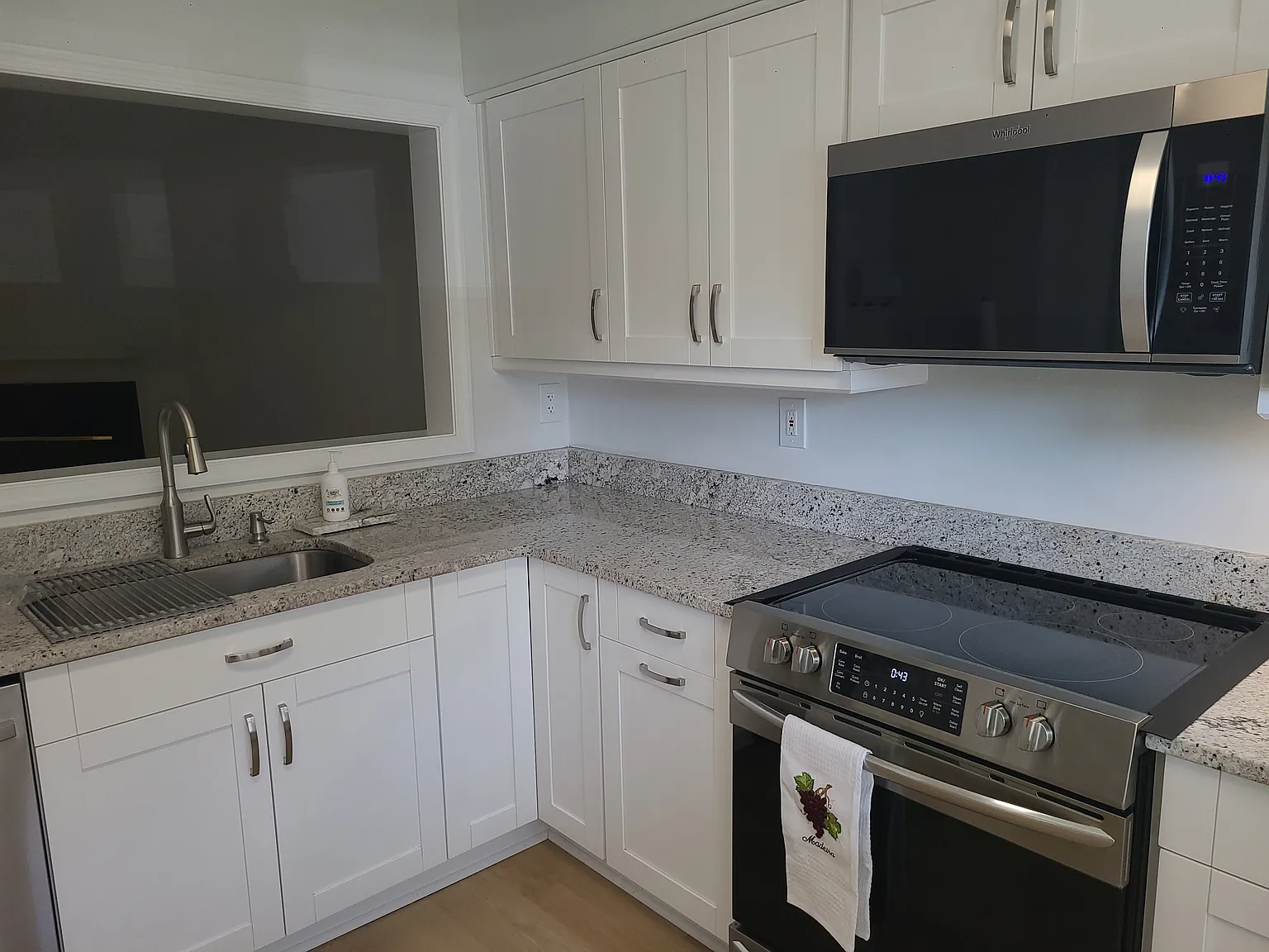 2 bed, 1008 sqft, $2,000 — Photo 3