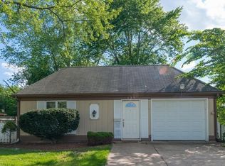 135 Braeburn Dr, Montgomery, IL 60538