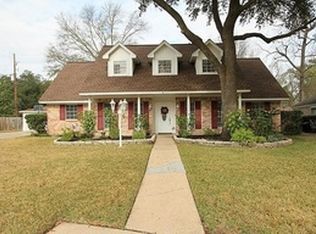 226 Weeping Oaks Ln, Spring, TX 77388