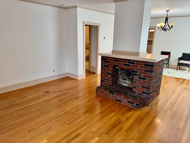 17 Ashland St #1 — Photo 5
