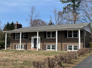10316 Georgetown Pike, Great Falls, VA 22066