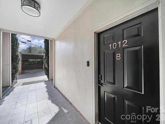 3rd image of 1012 Queens Rd Unit B