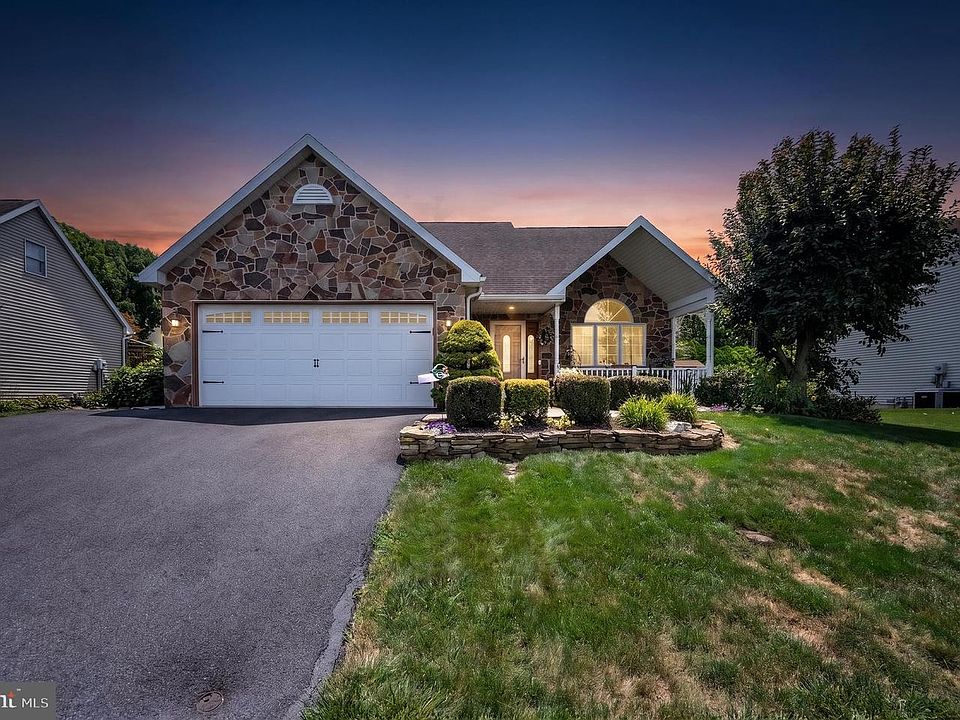 1st image of 128 Hill Rd
