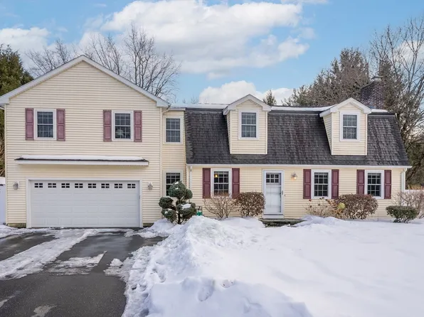 12 Primrose Ln, Wilbraham, MA 01095