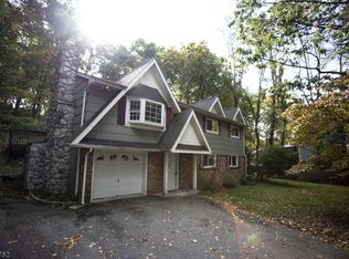 82 Taylortown Rd, Montville, NJ 07045