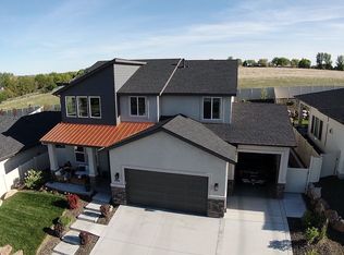 1095 E Crest Ridge Dr, Meridian, ID 83642