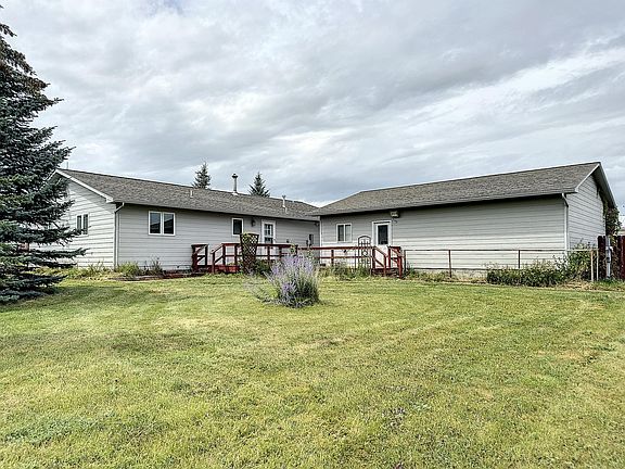 2nd image of 261 Gumwood St