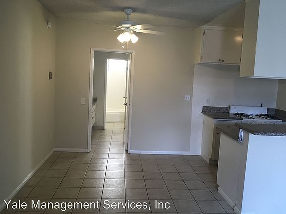 5th image of 13400 Victory Blvd APT 18