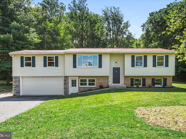 10412 Old Forge Rd, Waynesboro, PA 17268