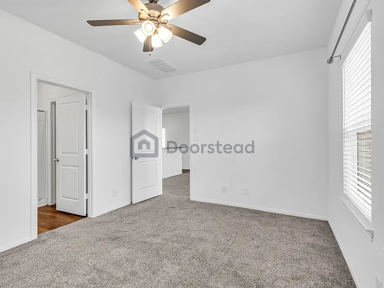 24014 Farmstead Dr — Photo 27