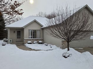 4733 Westbrook Ct, Appleton, WI 54911