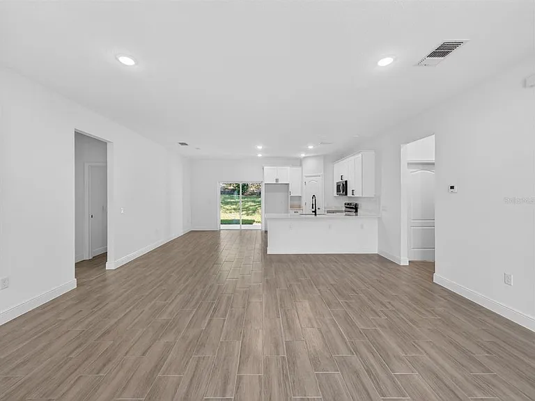 922 N Fairbairn Dr — Photo 11