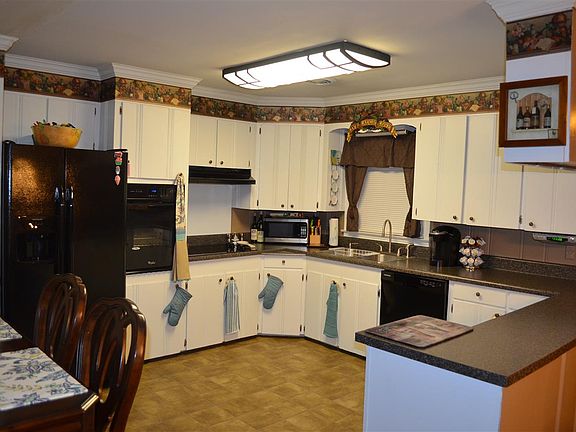 4th image of 124 E Sunset Cir