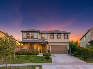 834 E McKeller Ct, Azusa, CA 91702