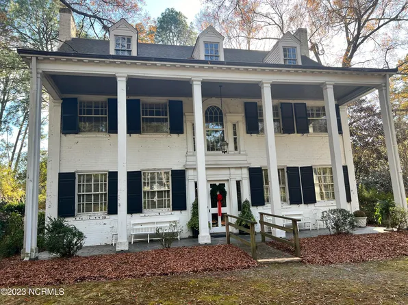 617 Raleigh Road Parkway W, Wilson, NC 27893