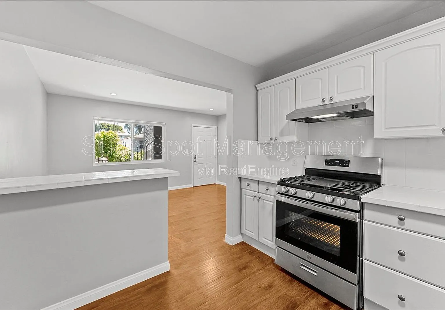 2 bed, 1.0 bath, 850 sqft, $2,795 — Photo 4