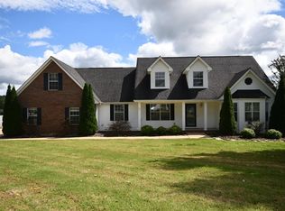 264 Meadowview Ln, Ringgold, GA 30736