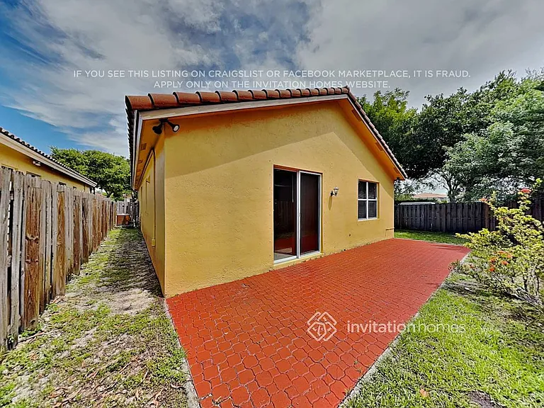 12710 SW 53rd St — Photo 17