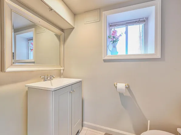 72-15 Juniper Valley Road image 10 of 16