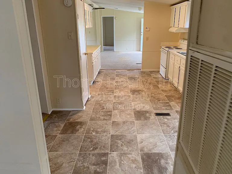 10894 US Highway 64 — Photo 3