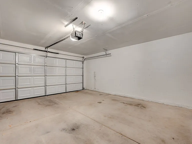 2092 Crowley Way — Photo 14