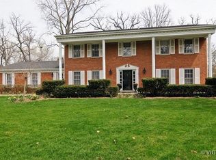 1331 Wood Hill Ln, Lake Forest, IL