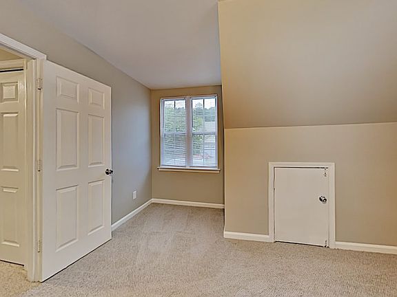 4th image of 6226 Planters Wood Ln