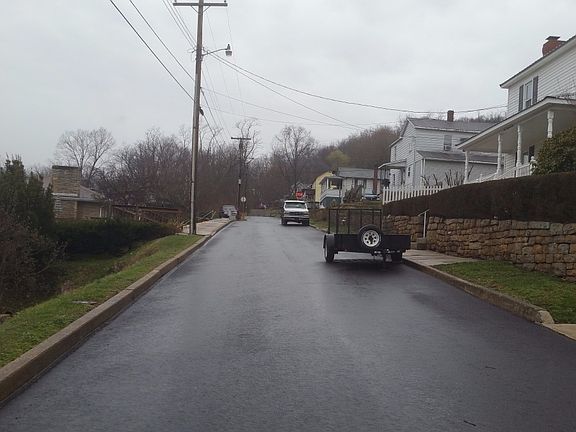 5th image of 109 Poplar St