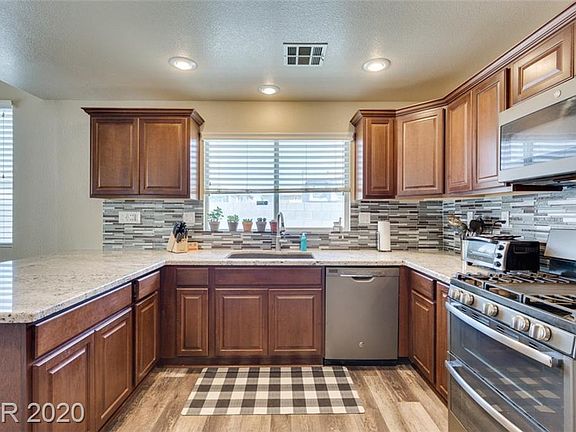 3rd image of 4520 English Lavender Ave