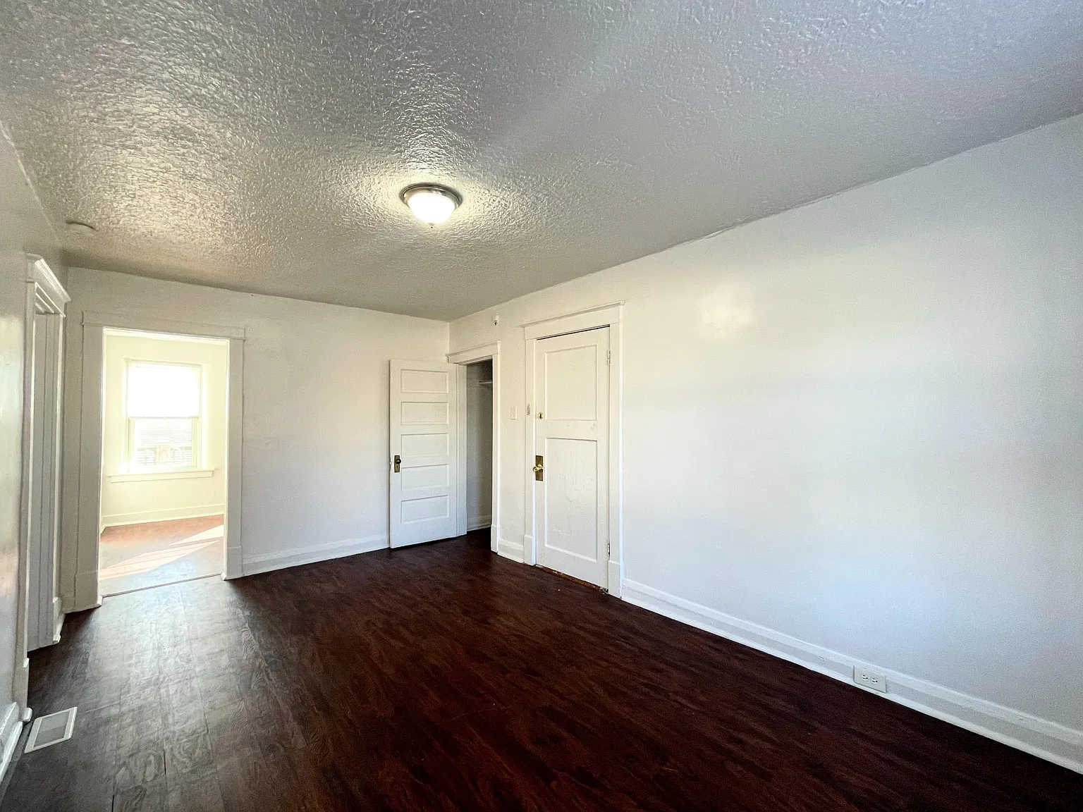 7210 Lyndover Pl — Photo 1