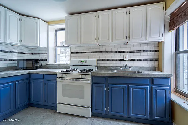 Rented by Corcoran | media 7