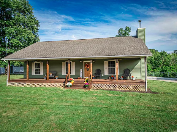 402 S Lakeview Dr, Petersburg, IN 47567