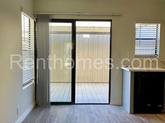 4th image of 2718-29 Ariane Dr