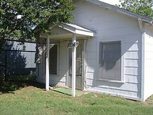2nd image of 5704 White Settlement Rd APT B