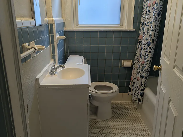 3825 Waverly St #2 — Photo 9