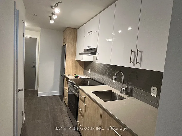 188 Fairview Mall Dr #2505 — Photo 4
