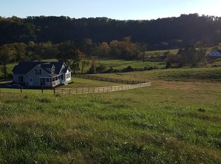 5932 Burhead Ln, Radford, VA 24141