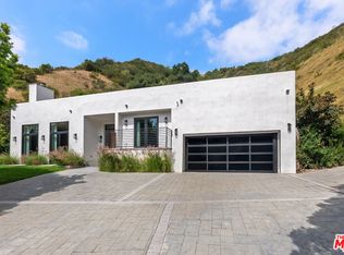 1739 San Ysidro Dr, Beverly Hills, CA 90210