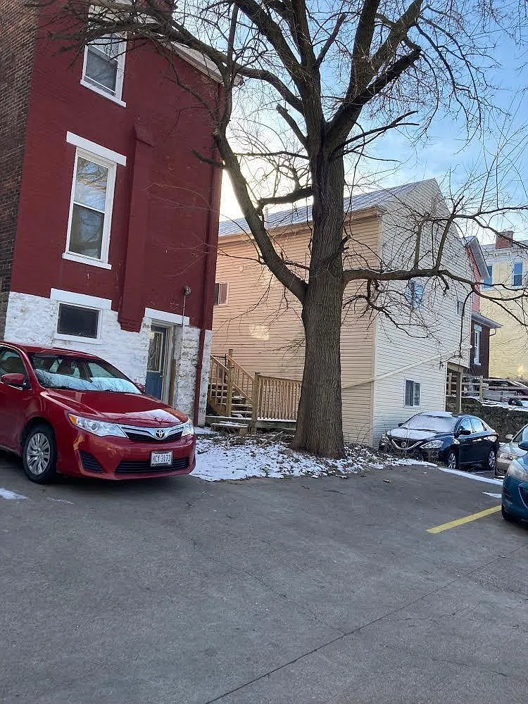 1 bed, 750 sqft, $1,100 — Photo 3
