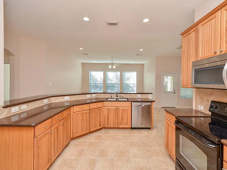 18323 S Elizabeth Shore Loop — Photo 14