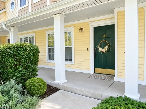 120 Old Farm Dr #120, Great Meadows, NJ 07838