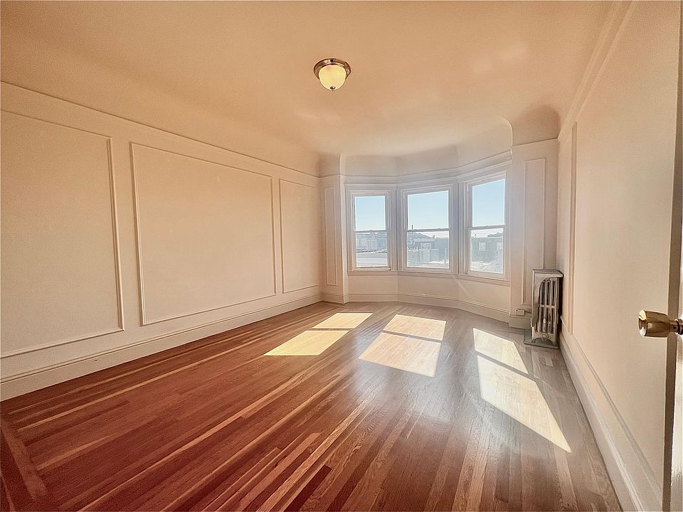 1st image of 686 11th Ave #9